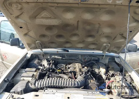 2000 Ford Ranger Xlt from USA, damaged, VIN 1FTZR15X4YTA31660